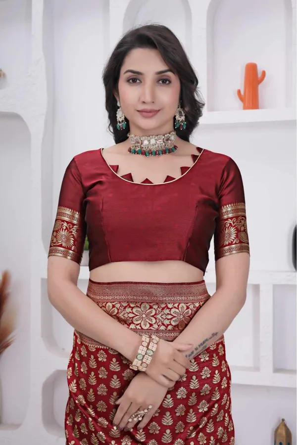 Maroon_Banarasi_Soft_Silk_Saree_for_Women_with_Rich_Zari_Jacquard_Weaving_(Art_Silk)_|_Traditional_Wedding_&_Festive_Wear_-_Blouse_Piece_Included