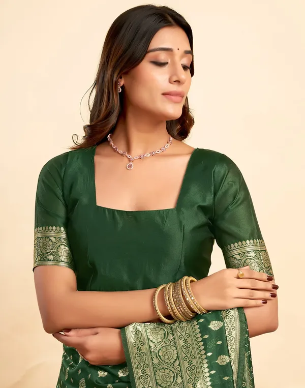 Green_Banarasi_Silk_Saree_with_Nari_Design