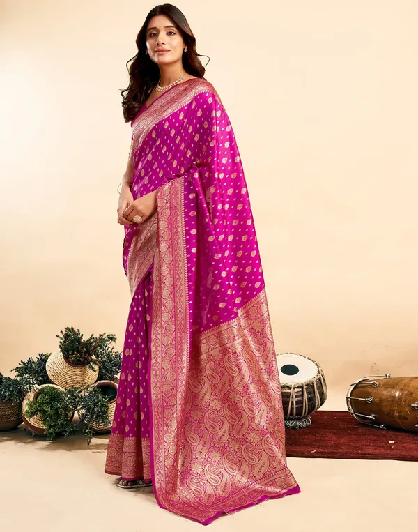 Pink_Banarasi_Silk_Saree_with_Nari_Design