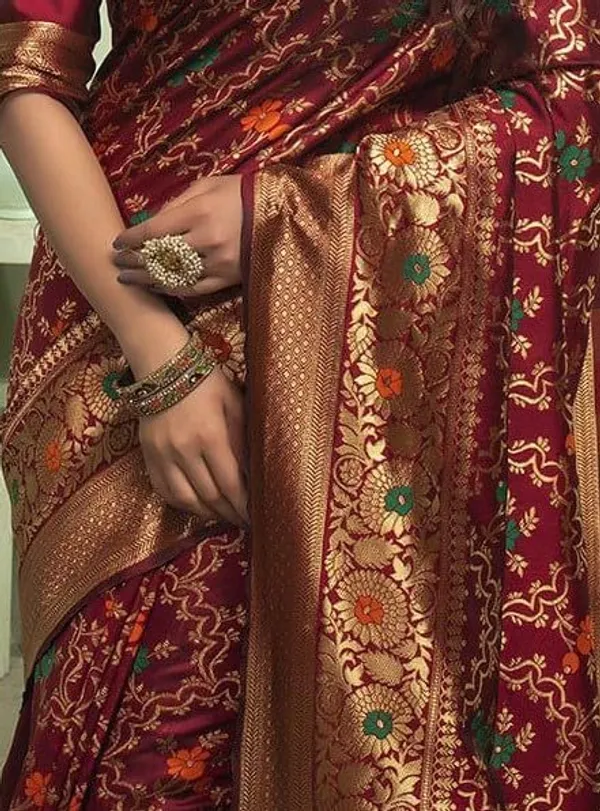 Maroon_Kanjivaram_Silk_Saree_with_Rup_Rekha_Design