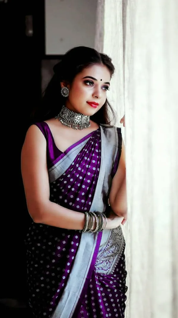 Purple_Banarasi_Silk_Saree_with_Silver_Zari_Border_&_Pallu