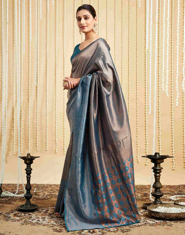 Rama_Banarasi_Silk_Saree_with_Round_Weaving_&_Traditional_Broad_Border