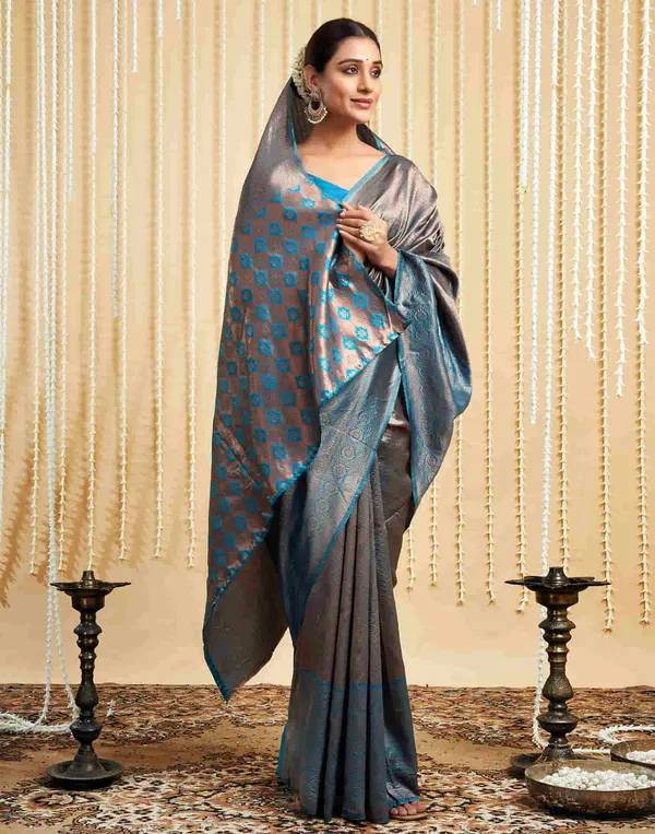 Rama_Banarasi_Silk_Saree_with_Round_Weaving_&_Traditional_Broad_Border