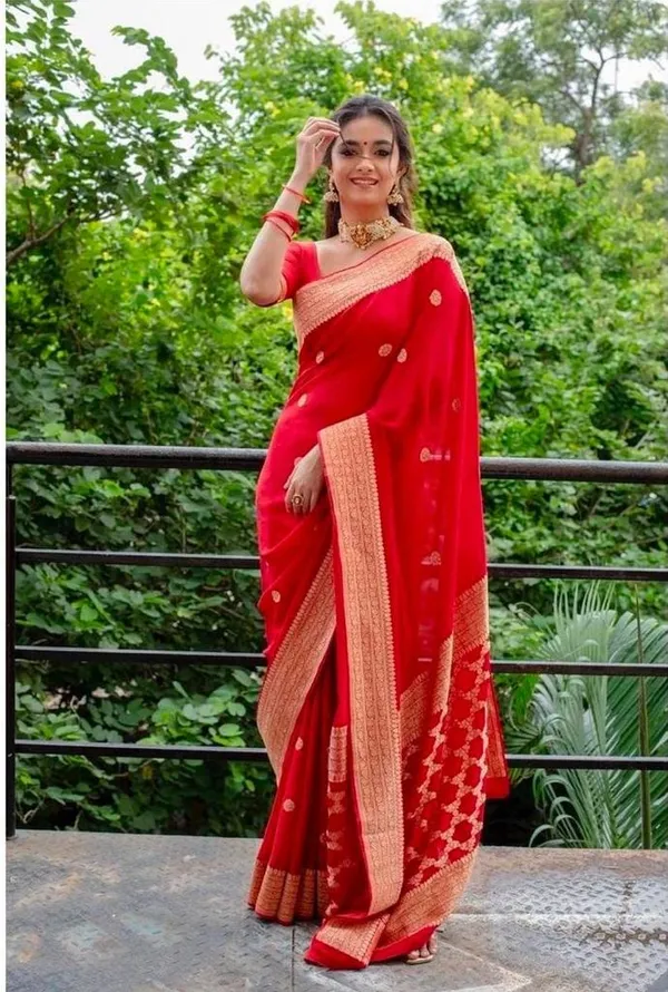Red_Kanjivaram_Silk_Saree_with_Round_Design