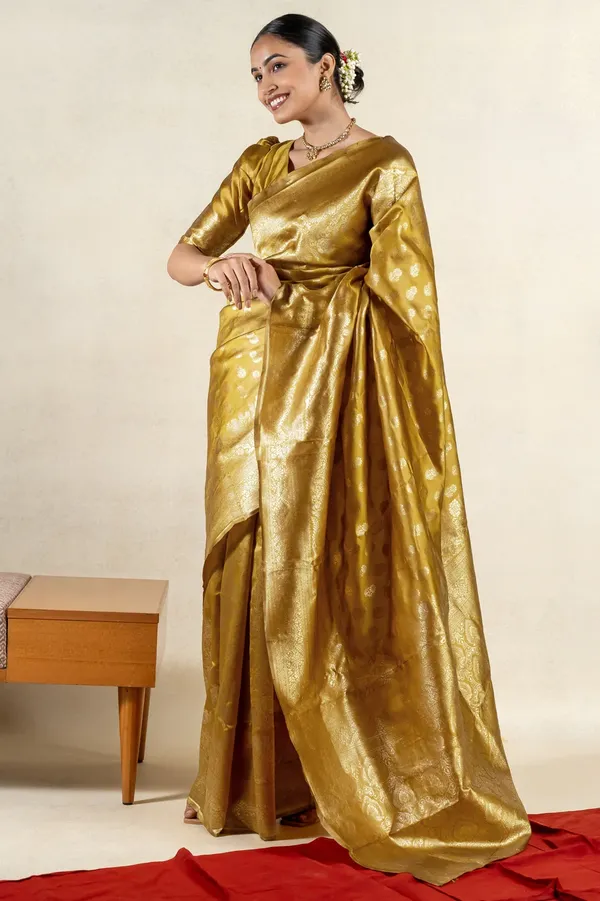 Yellow_Banarasi_Silk_Saree_with_Silver_Floral_Zari_Design