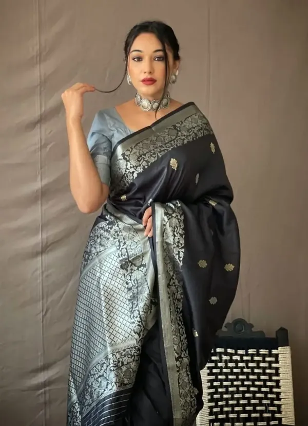 Black_Kanjivaram_Silk_Saree_with_Silver_Grey_Design