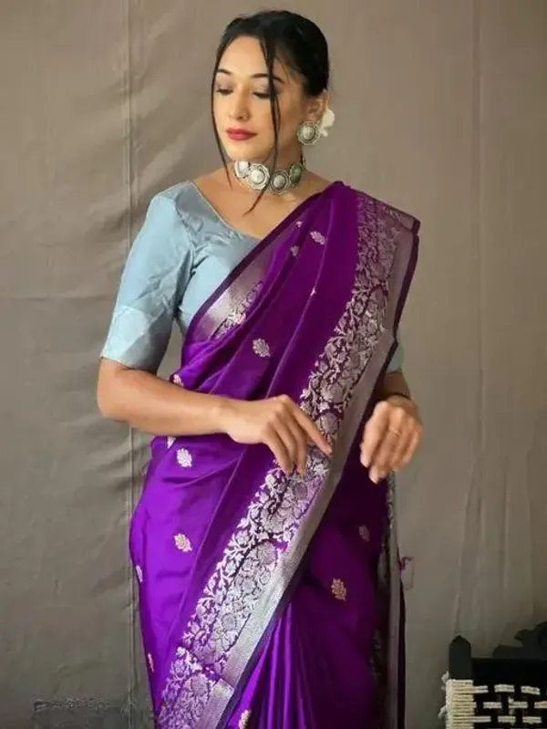 Purple_Kanjivaram_Silk_Saree_with_Silver_Grey_Design