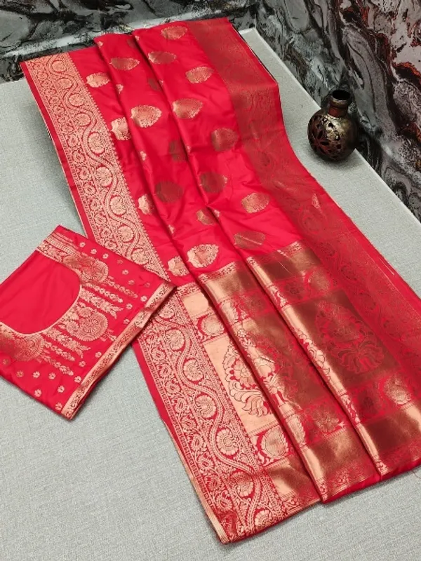 Red_Kanjivaram_Silk_Saree_with_Copper_Zari_Weaving