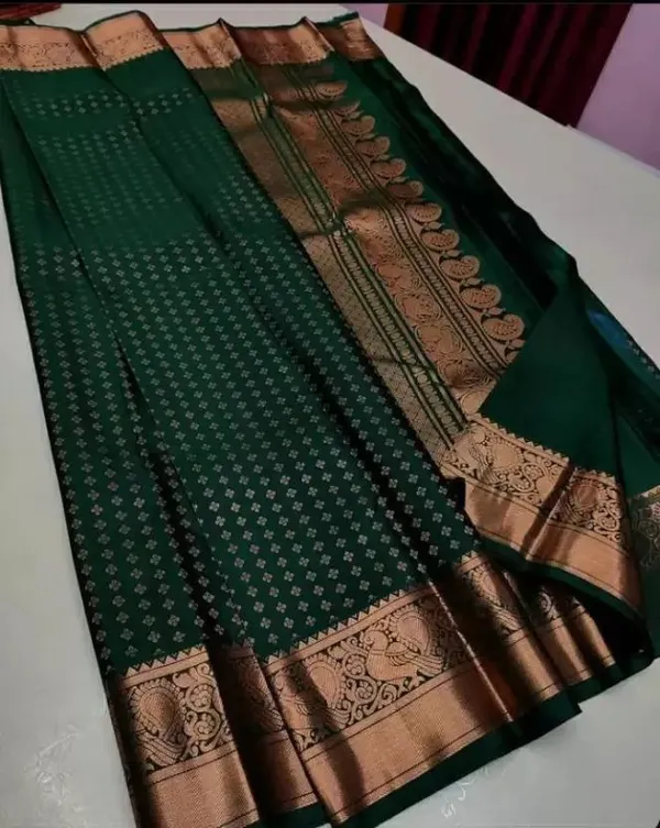 Green_Banarasi_Silk_Saree_with_Golden_Zari_Butta_and_Rich_Pallu_Work
