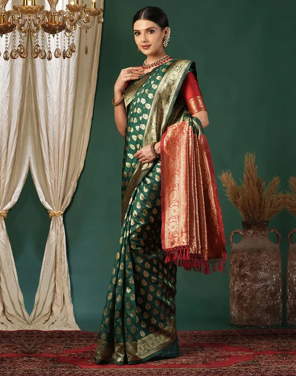 Green_and_Red_Banarasi_Silk_Saree_with_Contrast_Weaving_&_Traditional_Broad_Border