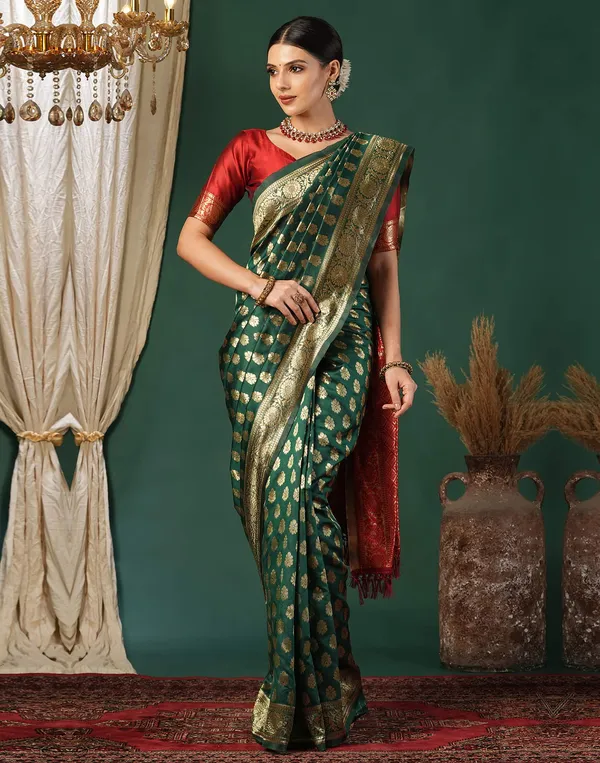 Green_and_Red_Banarasi_Silk_Saree_with_Contrast_Weaving_&_Traditional_Broad_Border