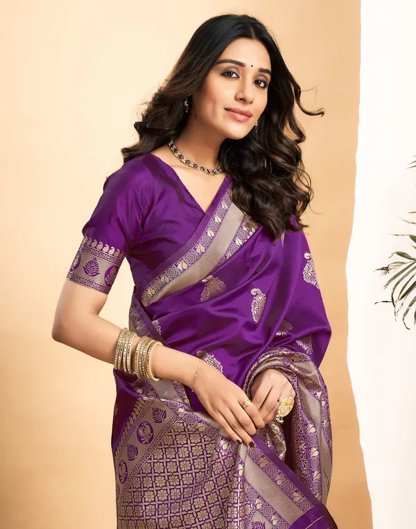Wine_Banarasi_Silk_Saree_with_Mor_Design