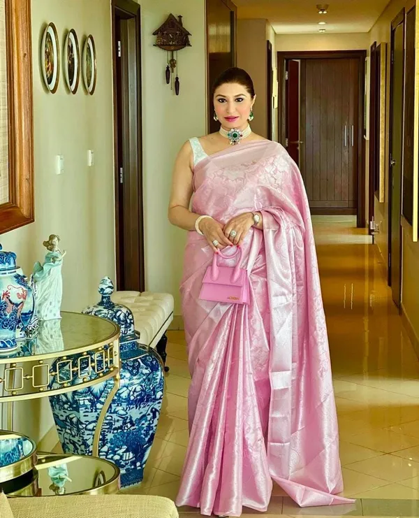 Pink_Kanjivaram_Silk_Saree_with_Penther_Design
