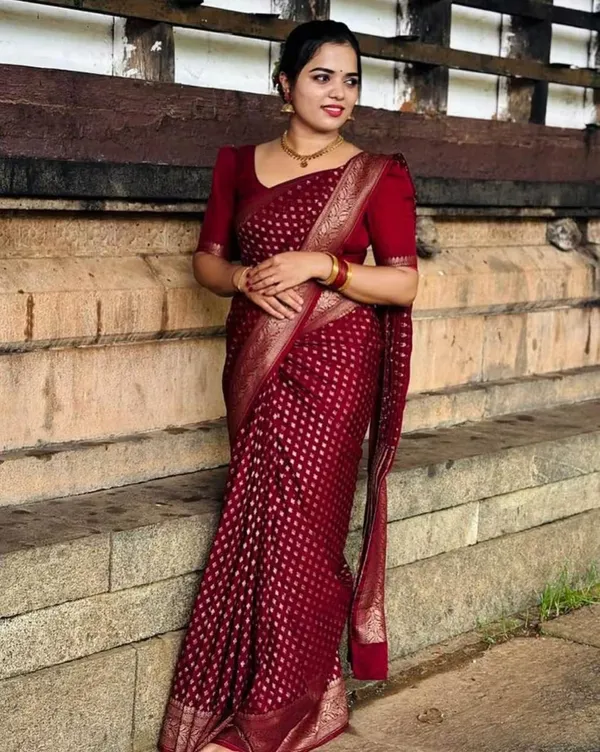 Red_Banarasi_Silk_Saree_with_Zari_Paisley_Design
