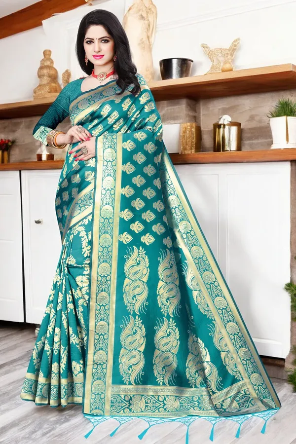 Rama_Banarasi_Silk_Saree_with_Golden_Zari_Floral_Weaving_&_Traditional_Rich_Pallu
