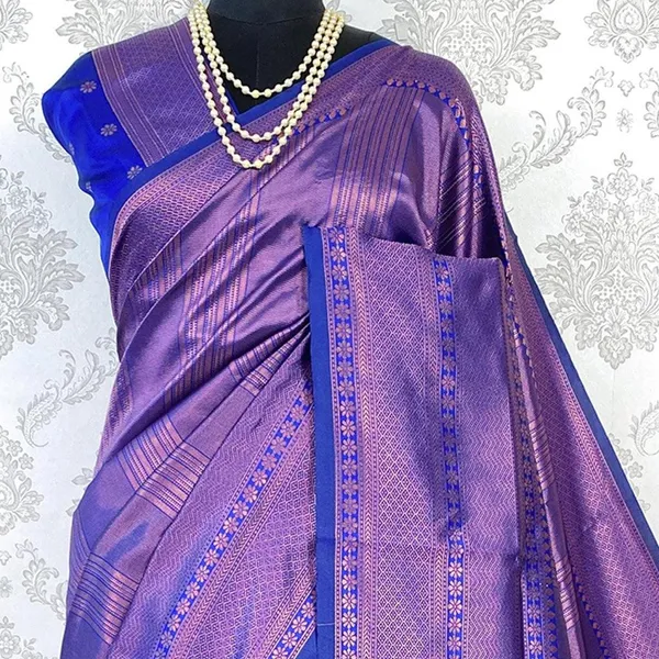 Royal_Blue_Kanjivaram_Silk_Saree_with_Golden_Zari_Border_&_Rich_Woven_Pallu