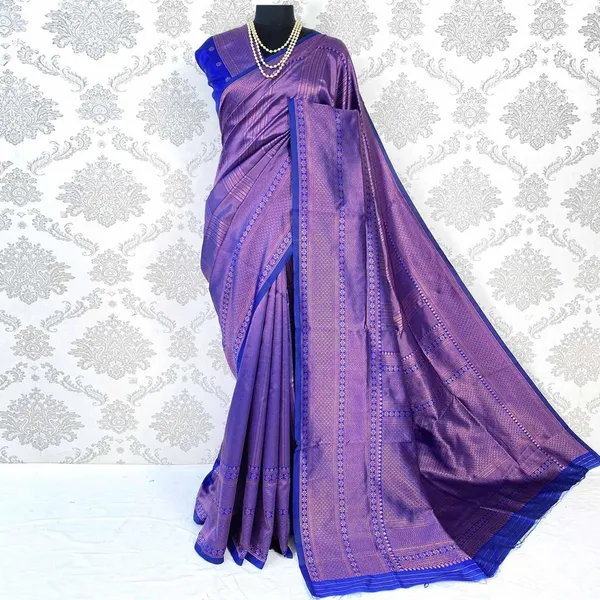 Royal_Blue_Kanjivaram_Silk_Saree_with_Golden_Zari_Border_&_Rich_Woven_Pallu