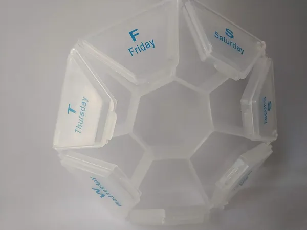 White_Round_Weekly_7_Days_Pill_Organizer_Box_With_Snap_Lids_To_Take_Medicines_On_Time.Ideal_For_Traveling_And_Gifting_Pack_Of_3