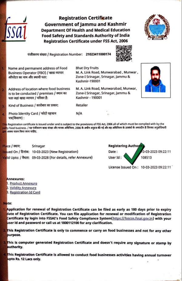 Pure_Cold_Pressed_Apricot_Oil_|_Natural_Face,_Hair_&_Body_Care_Oil_|_Lightweight_&_Vitamin_Rich