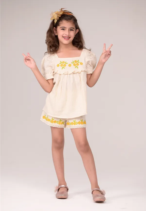 Ivory_Casual_Wear_Cotton_Co-Ord_For_Kids