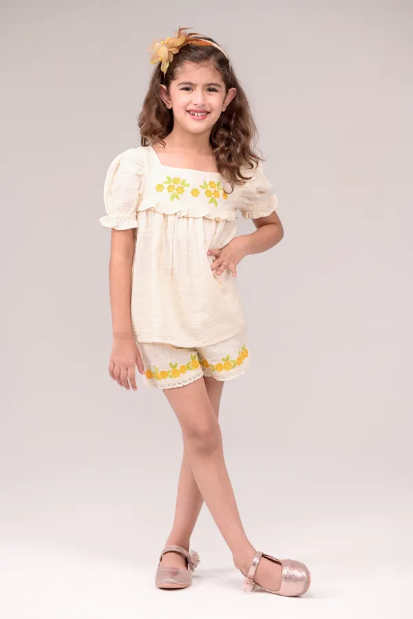 Ivory_Casual_Wear_Cotton_Co-Ord_For_Kids