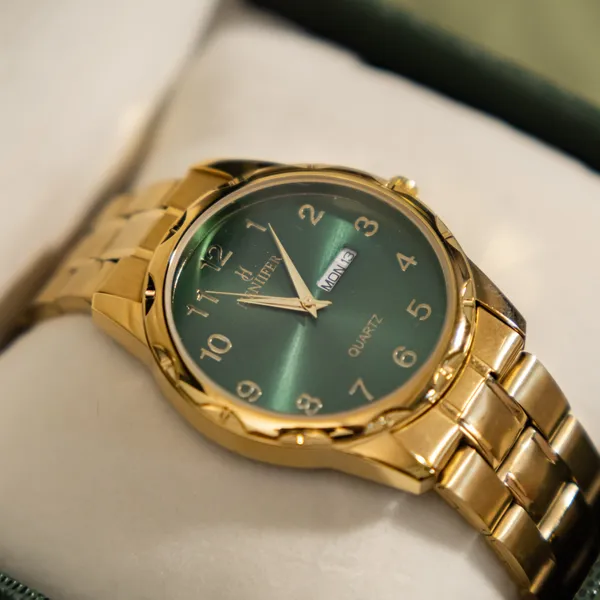 Men's_Analog_Numerological_Quartz_Watch_with_Stainless_Gloden_Strap