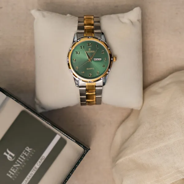 Men's_Analog_Numerological_Quartz_Watch_with_Stainless_Gloden_Strap