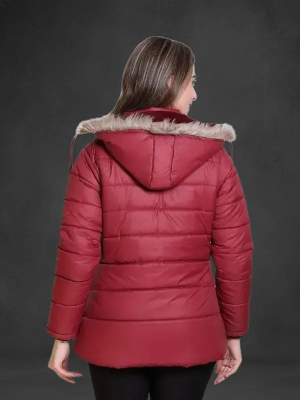 Womens_Quilted_Winter_Jacket_|_Hooded_Puffer_Jacket_with_Zipper_Pockets_|_Lightweight_&_Warm_Outerwear_for_Winter