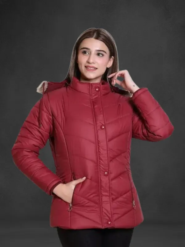 Womens_Quilted_Winter_Jacket_|_Hooded_Puffer_Jacket_with_Zipper_Pockets_|_Lightweight_&_Warm_Outerwear_for_Winter