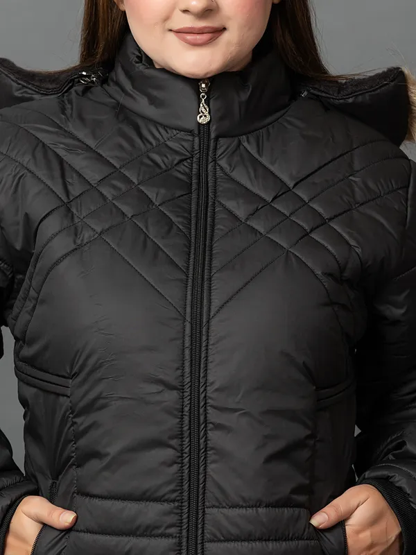 Womens_Quilted_Nylon_Winter_Jacket__Full_Sleeve_Hooded_Puffer_with_Zipper_Pockets