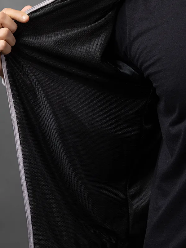 Mens_Windcheater_Jacket_with_2_Zip_Pockets__Lightweight_Regular_Fit_Windbreaker_for_Casual_&_Travel_Wear
