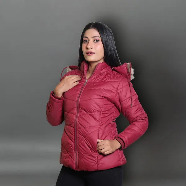 Womens_Puffer_Jacket_with_Faux_Fur_Hood_|_Stylish_Quilted_Winter_Jacket