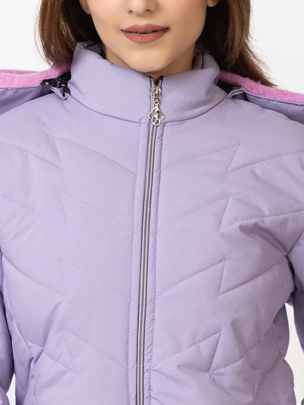 Womens_Quilted_Nylon_Winter_Jacket_-_Full_Sleeve_Hooded_Puffer_with_Zipper_Pockets