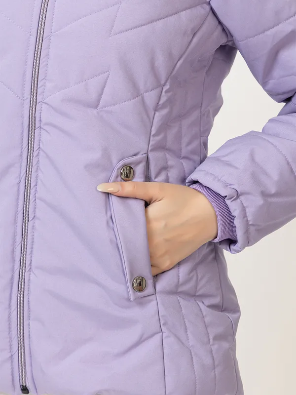 Womens_Quilted_Nylon_Winter_Jacket_-_Full_Sleeve_Hooded_Puffer_with_Zipper_Pockets
