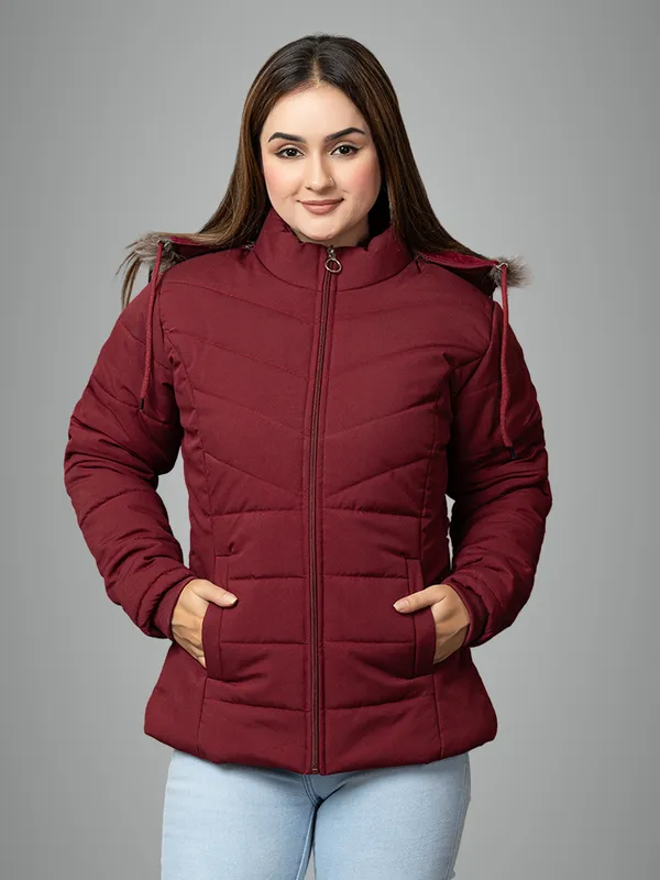 Womens_Quilted_Winter_Jacket_|_Hooded_Puffer_Jacket_with_Zipper_Pockets_|_Lightweight_&_Warm_Outerwear_for_Winter