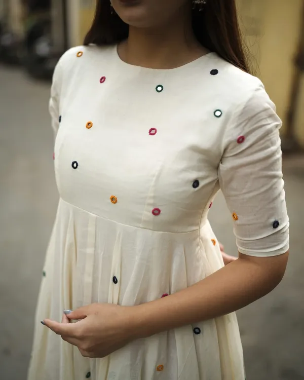 White_Trendy_Design_Anarkali_Kurti_Set_For_Women