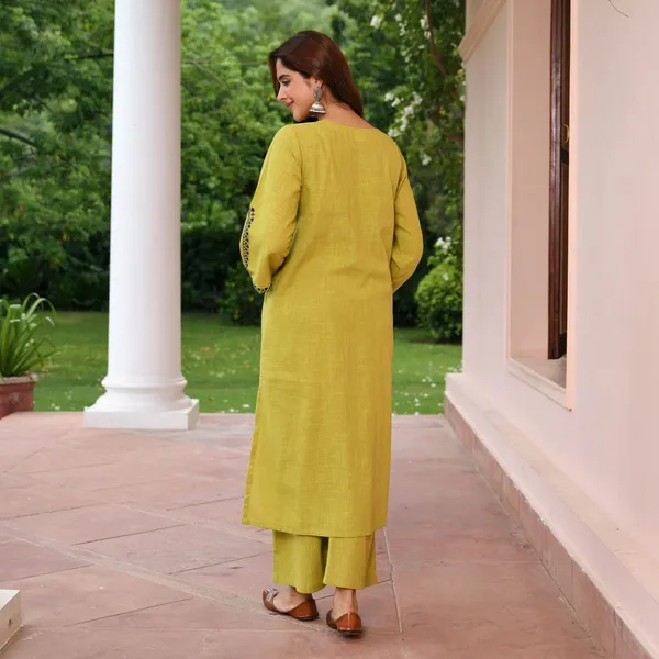 Yellow_Heavy_Cotton_Co-Ord_Set_For_Women