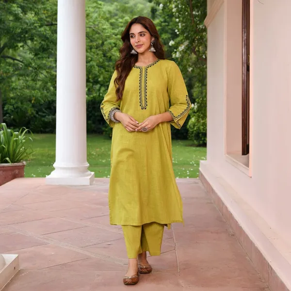 Yellow_Heavy_Cotton_Co-Ord_Set_For_Women