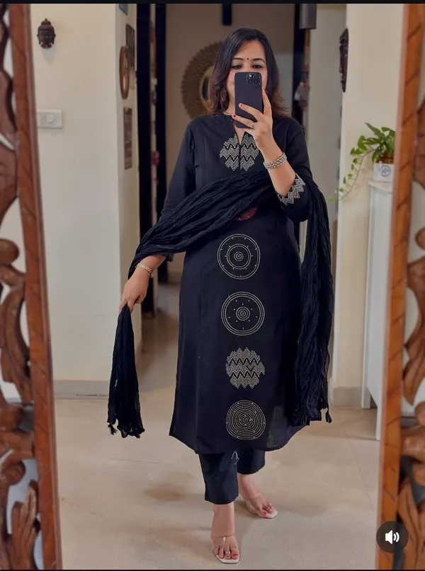 Blue_Embroidered_Cotton_Circle_Kurti_3Pc_Set_For_Women