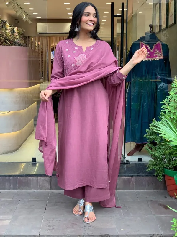 Purple_Cotton_Embroidered_Kurti_Set_For_Women