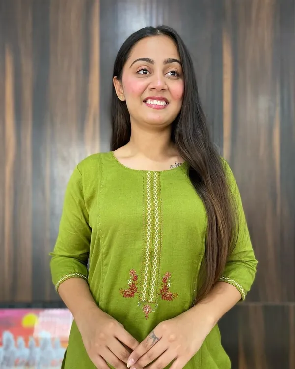 Green_Embroidered_Cotton_Co-Ord_Set_For_Women
