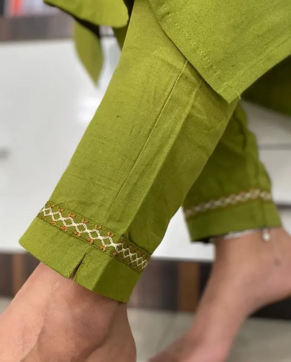 Green_Embroidered_Cotton_Co-Ord_Set_For_Women