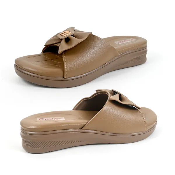 Trendy_Beige_Daily_Comfort_Slippers_for_Girls
