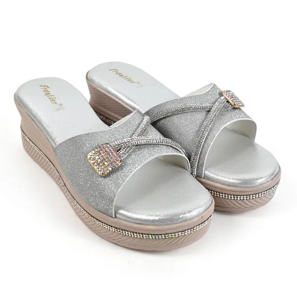 Elegant_Silver_Fancy_Silver_Slipper_For_Girls