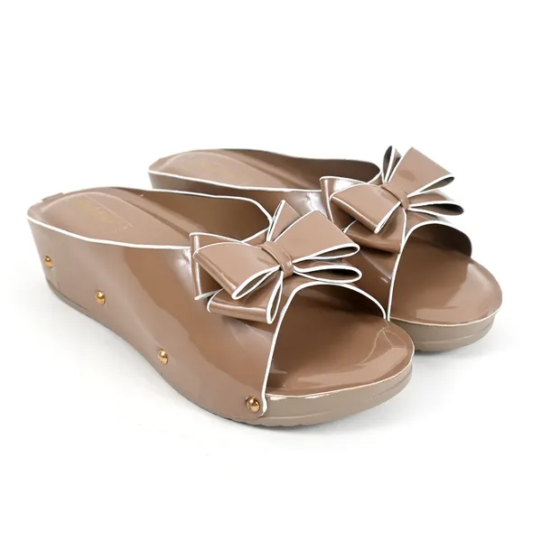 Elegant_Beige_Flower_Fancy_Slipper_For_Girls