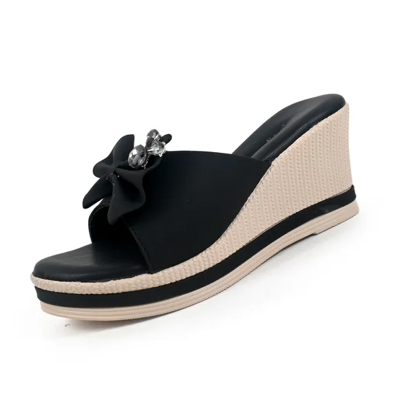 Elegant_Black_Flower_Styli_Slipper_For_Girls