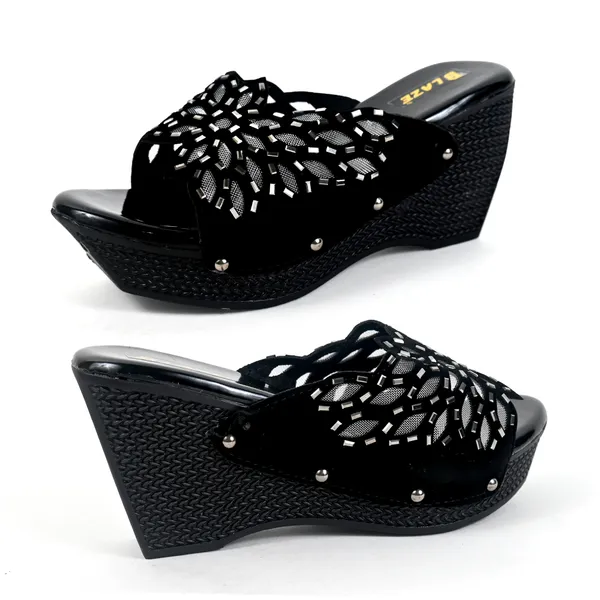 Elegant_Black_Gola_Heel_Fancy_Slipper_For_Girls
