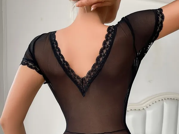 Black_Temptation_Sheer_Lace_Lingerie_Set_