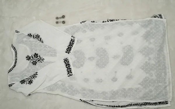 White_Dobby_Cotton_Long_Kurta_With_Black_Embroidery