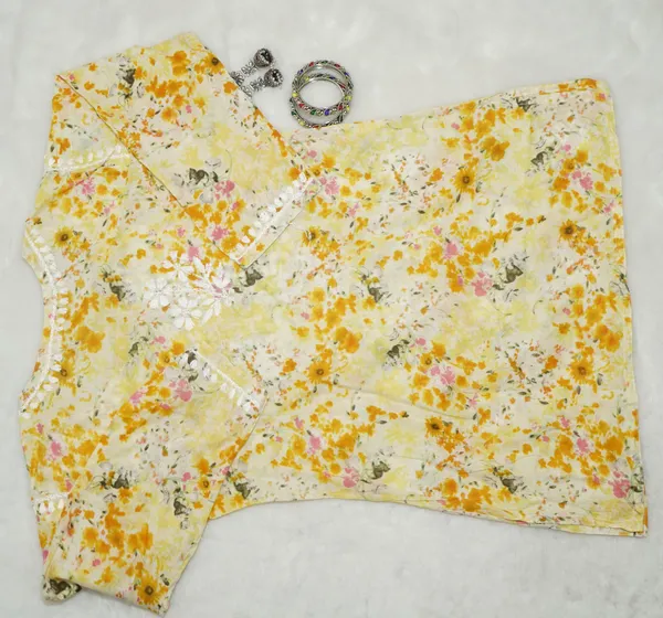 Yellow_Mul_Cotton_Short_Chikankari_Kurta_For_Women